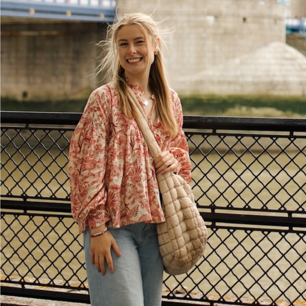 Meet your Posher, Sydney